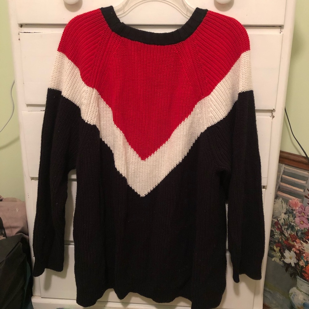 Express Sweater - Picture 2 of 3